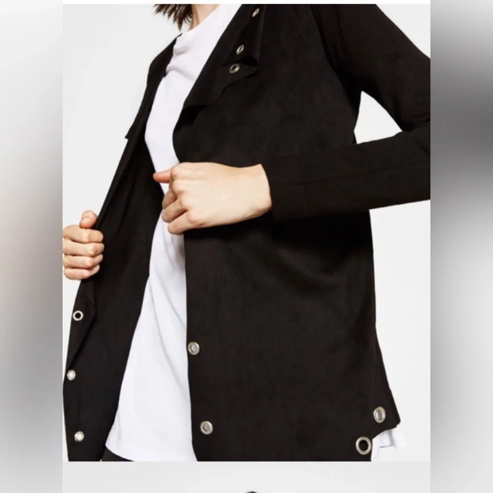 Zara Black faux Suede waterfall knit cardigan w/sliver eyelet grommet Size Small